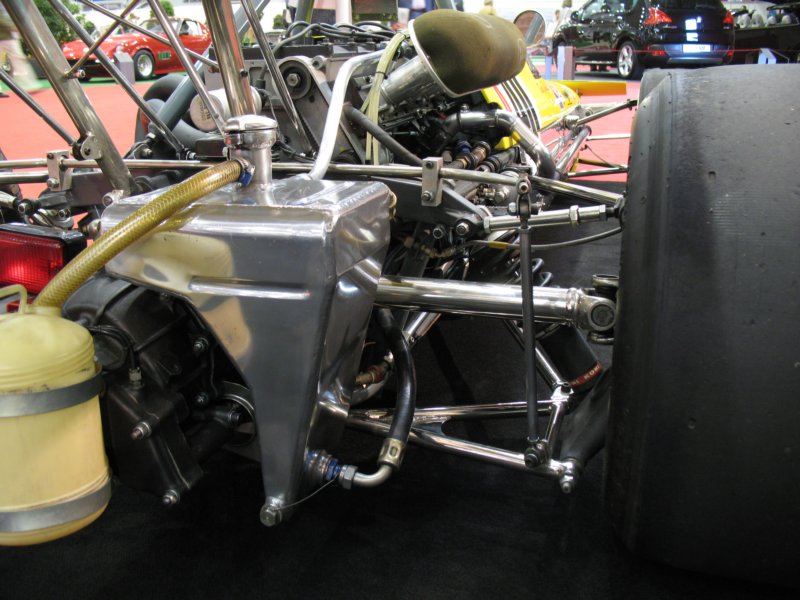 chevronb18f2chassis71219716.jpg