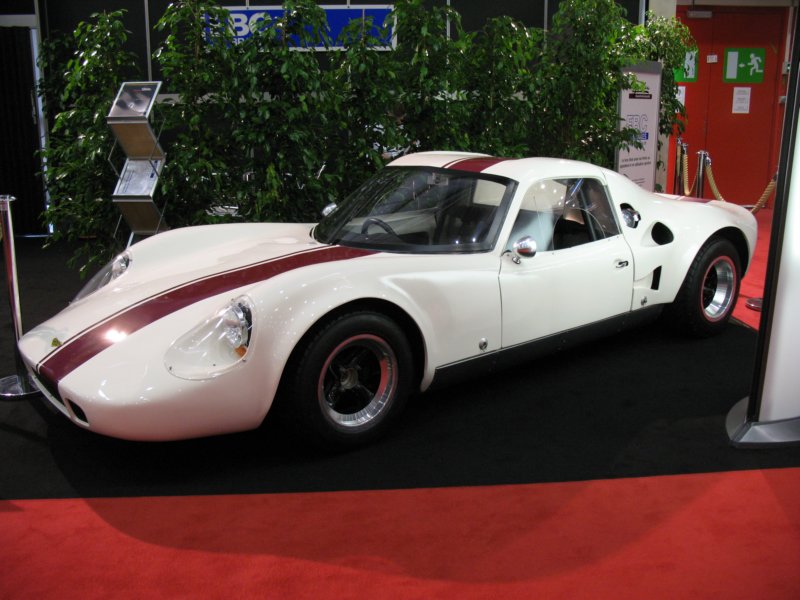chevronb8gt1972recreation20073.jpg