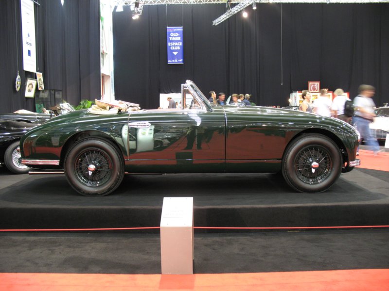 astonmartindb2vantageconvertible19537.jpg