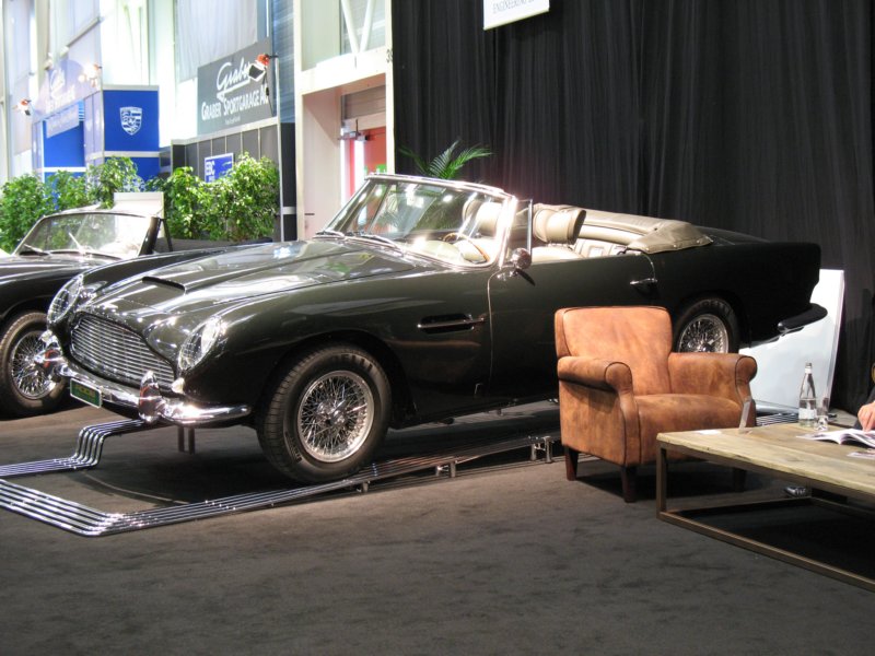 astonmartindb6volanteneedsconfirmation.jpg