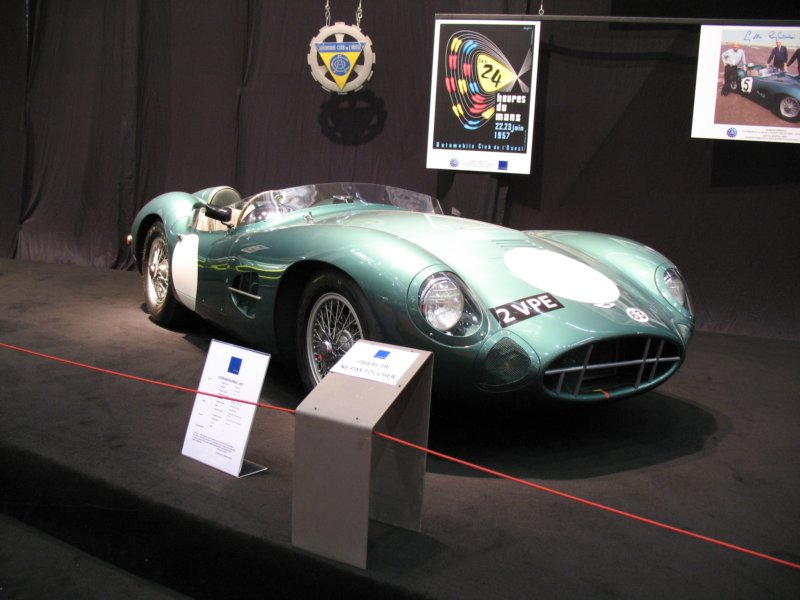 astonmartindbr2119574.jpg