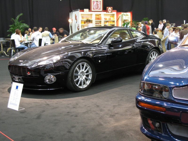 astonmartinvanquish.jpg