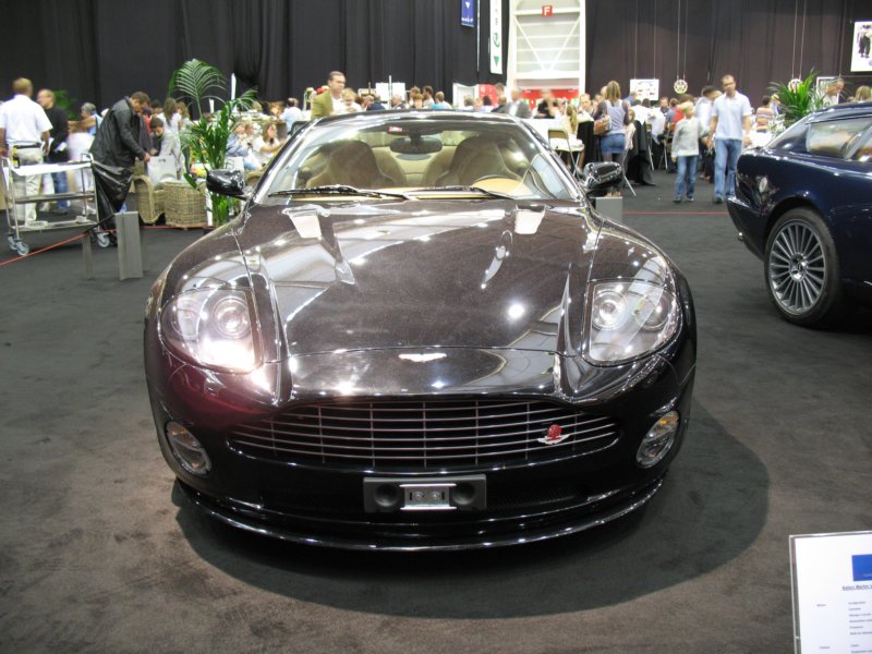 astonmartinvanquish4.jpg