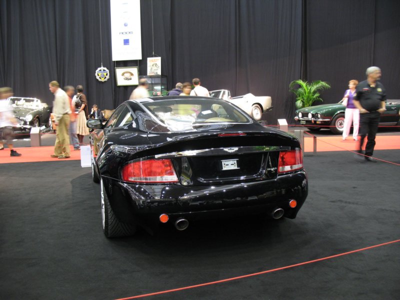 astonmartinvanquish8.jpg