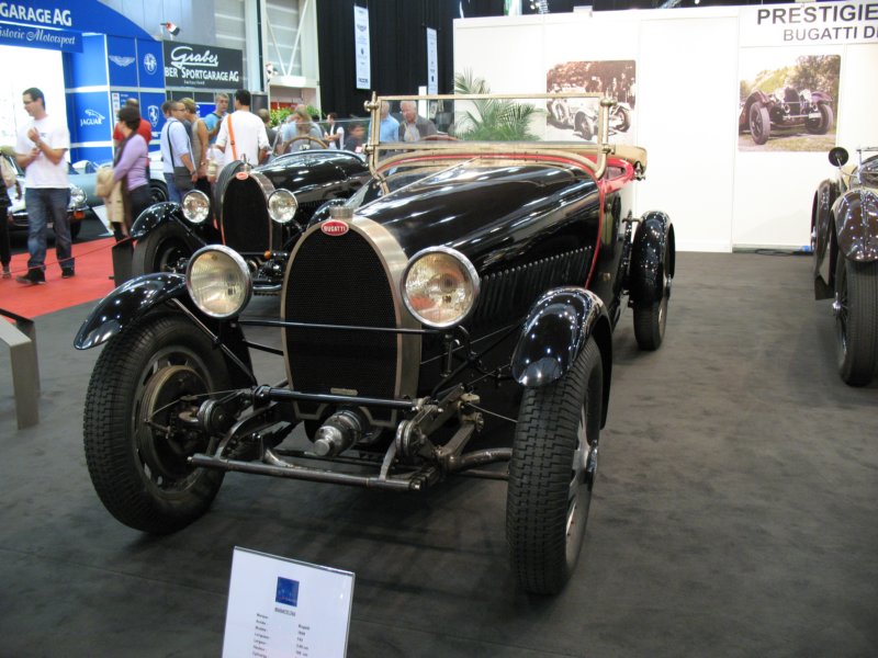 bugattit4319283.jpg