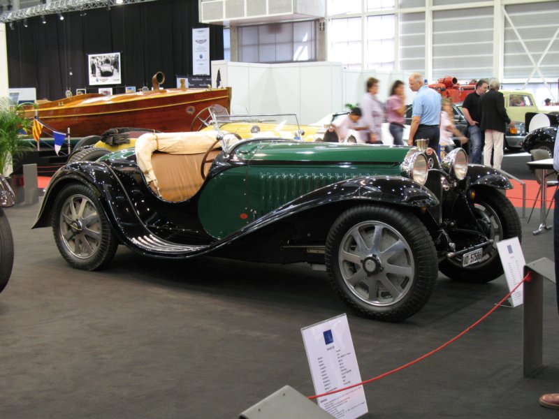 bugattit5519346.jpg