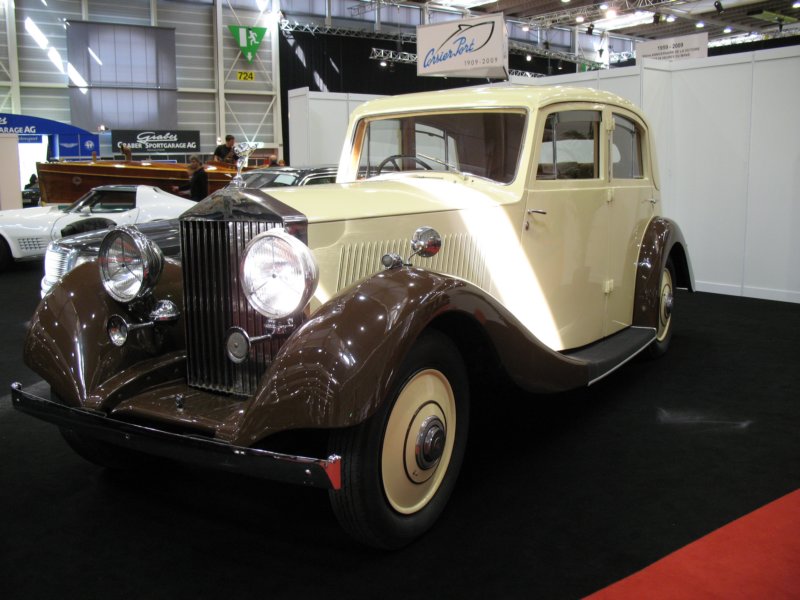 rollsroyce253019363.jpg