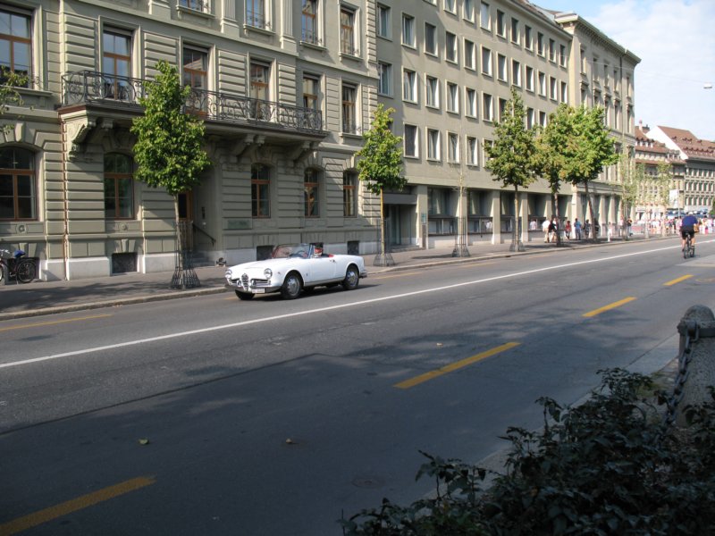 alfaromeogiuliaspider2.jpg