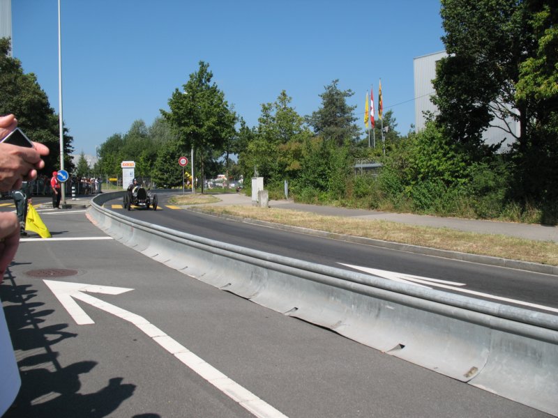 bugattit13brescia3.jpg