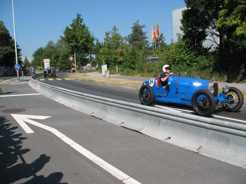 bugattit37a5.jpg