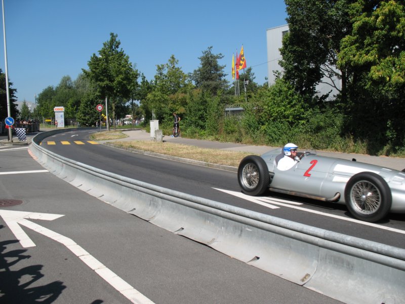 mercedesbenzw15417.jpg