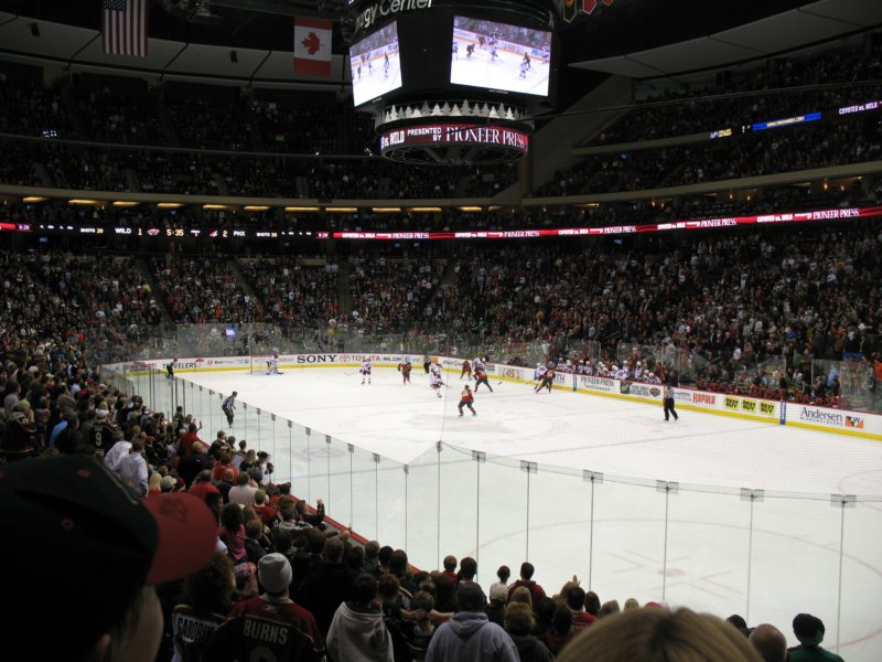 nov2009minnesotawildvsphoenixcoyotesxcelenergycenter24.jpg