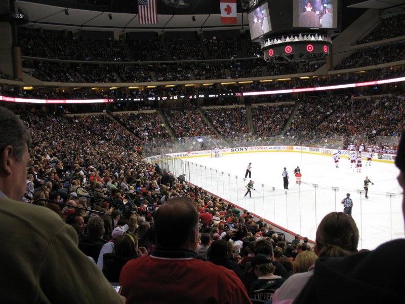 nov2009minnesotawildvsphoenixcoyotesxcelenergycenter3.jpg