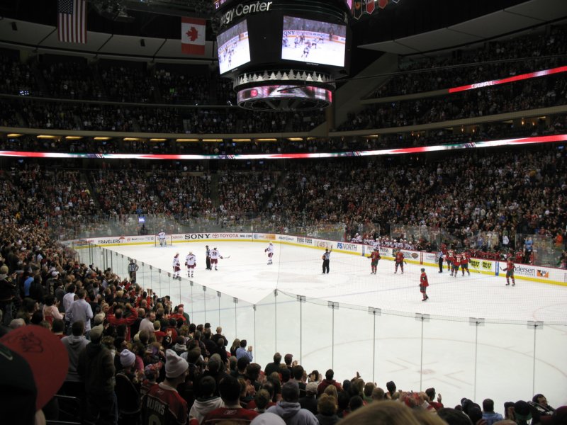 nov2009minnesotawildvsphoenixcoyotesxcelenergycenter34.jpg