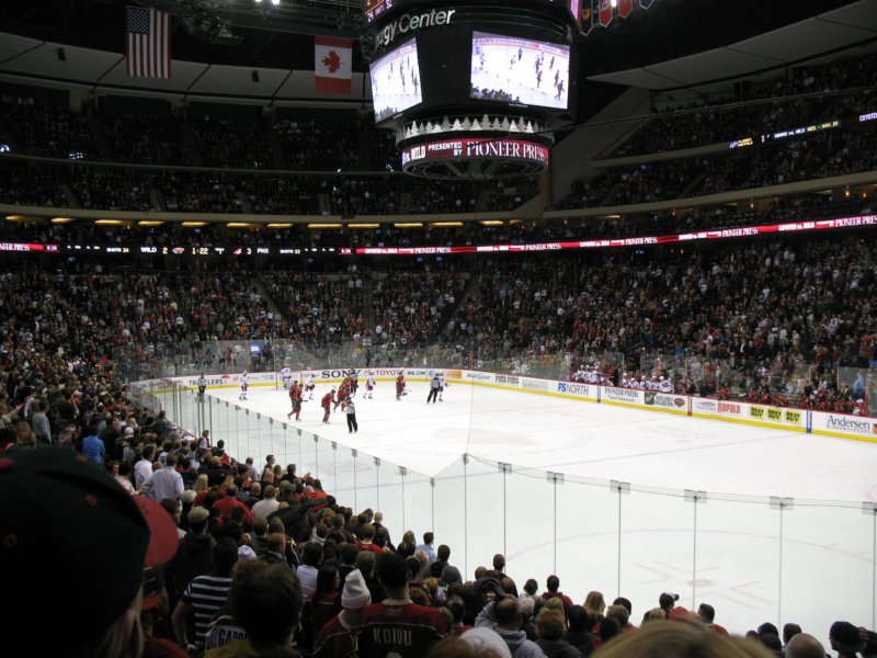 nov2009minnesotawildvsphoenixcoyotesxcelenergycenter42.jpg