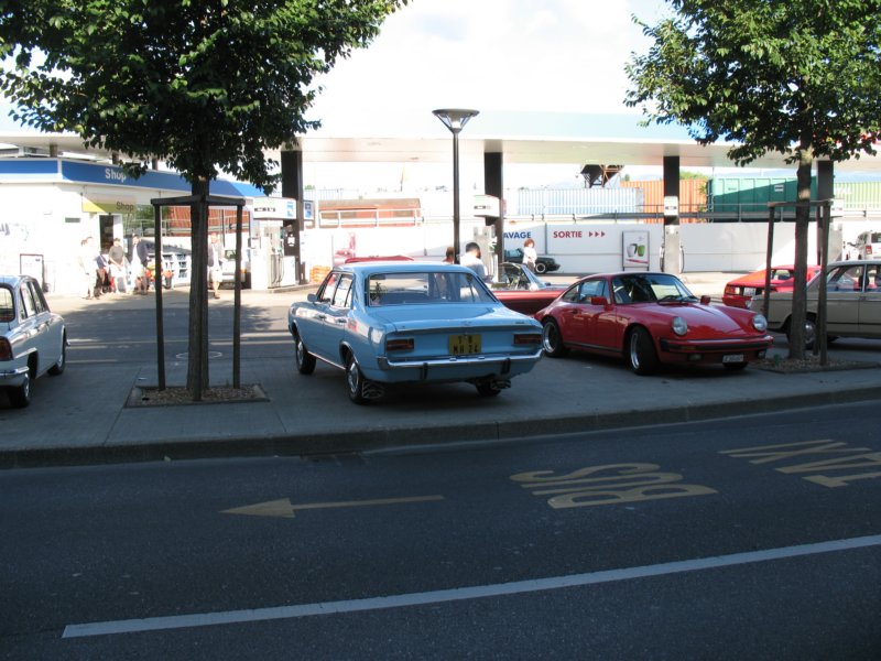 opelrekord1700l4.jpg