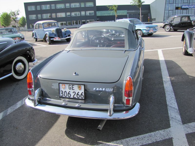 fiat1500cabrio14.jpg