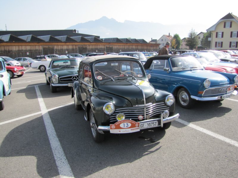 renault4cv3.jpg