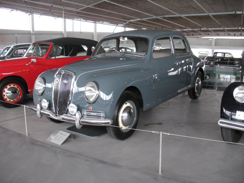 lanciaaureliaberlinab101950.jpg