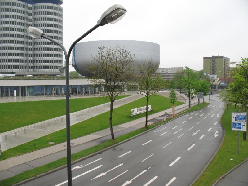 bmwmuseum7.jpg