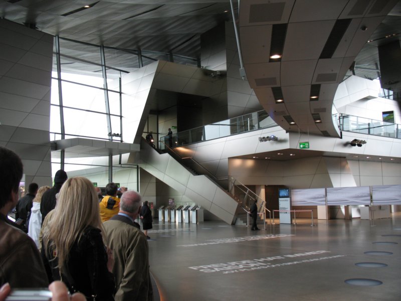 bmwwelt24.jpg