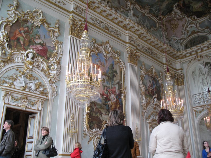 schlossnymphenburg3.jpg
