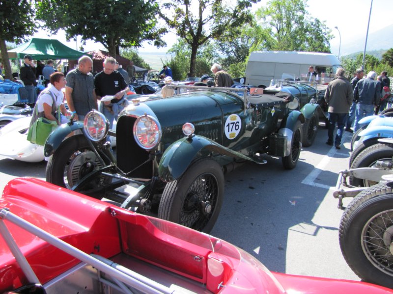bentley341219232.jpg