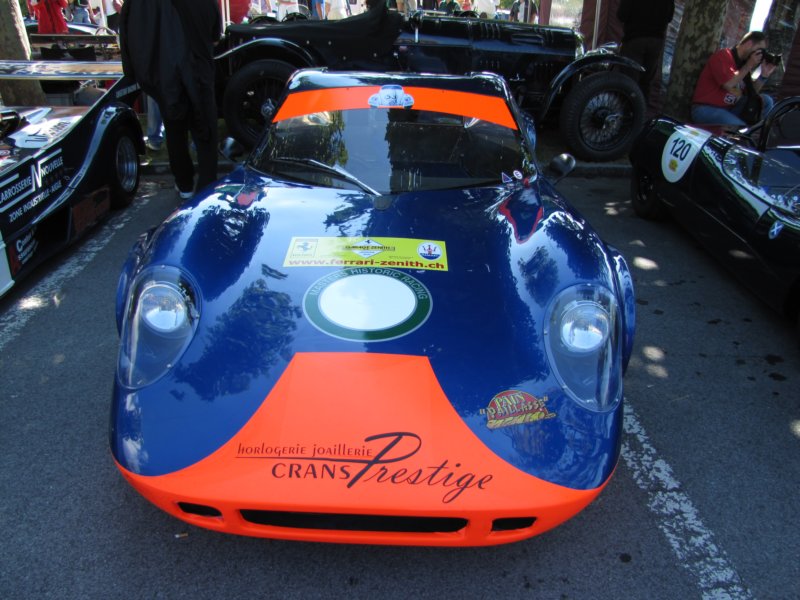 chevronb819682.jpg