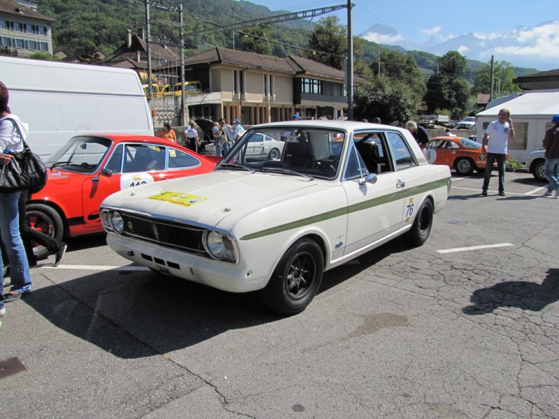 fordcortinalotus19677.jpg