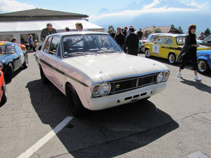 fordcortinalotus19678.jpg