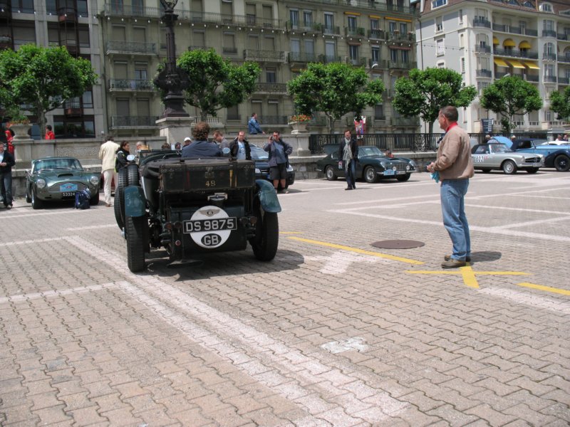 bentley45192820.jpg