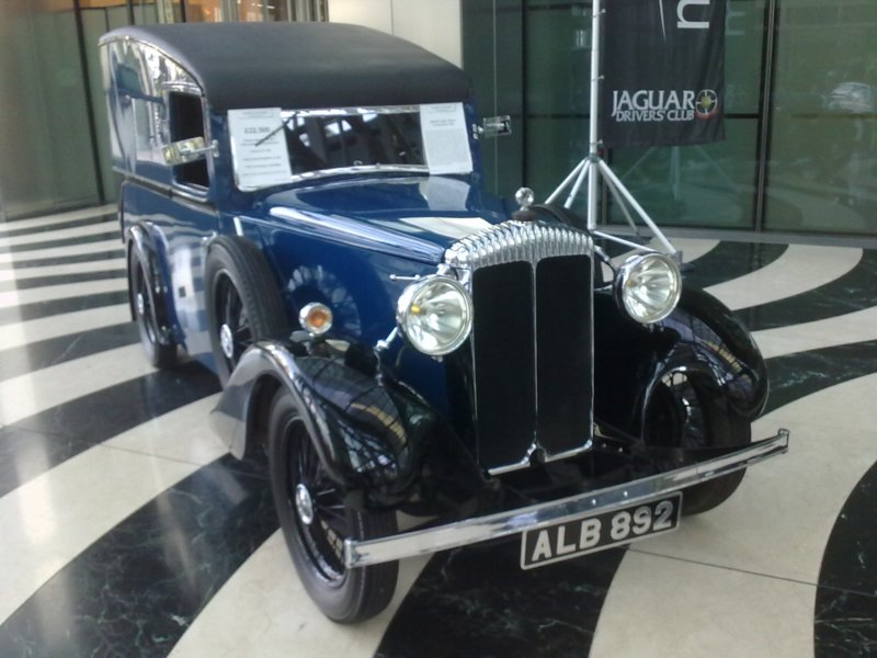 daimlerlightfifteencommercial19333.jpg