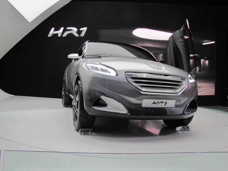 peugeothr110.jpg