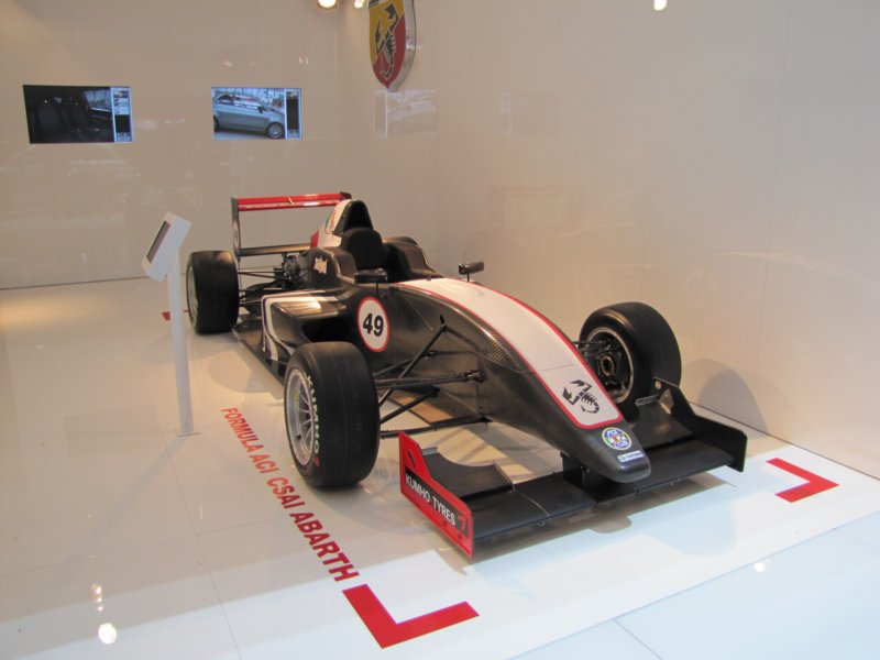 abarthformulaacicsaitatuusfa010chassis0572011.jpg