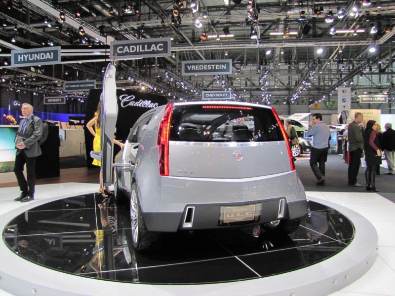 cadillaculc8.jpg
