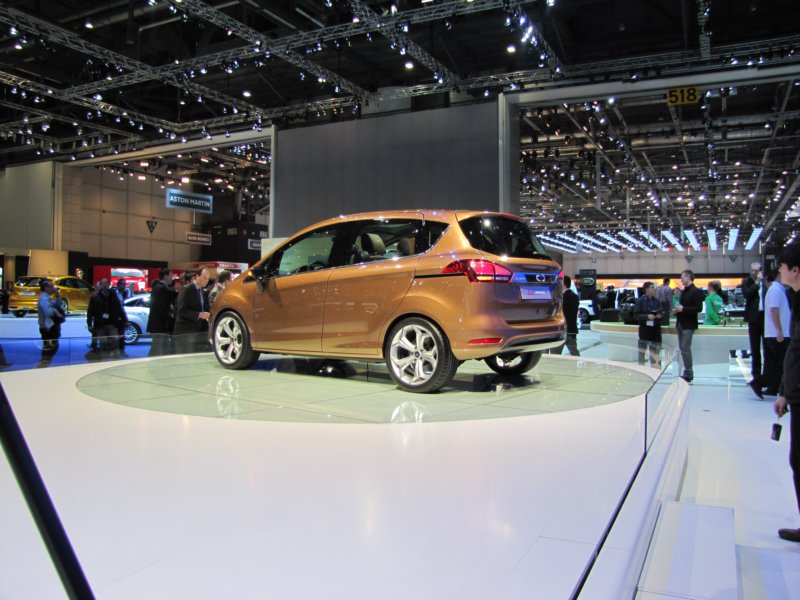 fordbmax12.jpg