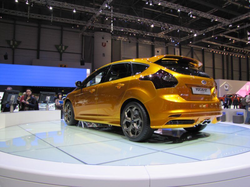 fordfocusst4.jpg