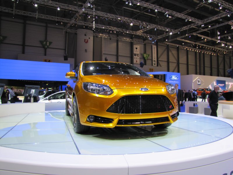 fordfocusst9.jpg