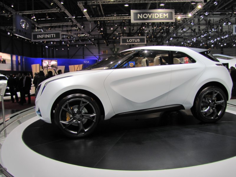hyundaicurb15.jpg