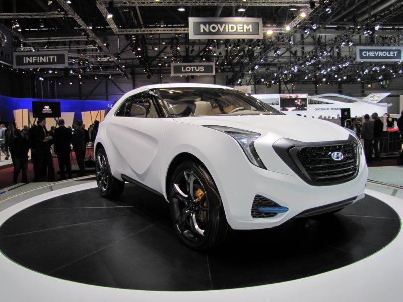 hyundaicurb25.jpg
