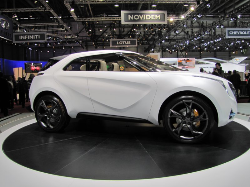 hyundaicurb36.jpg