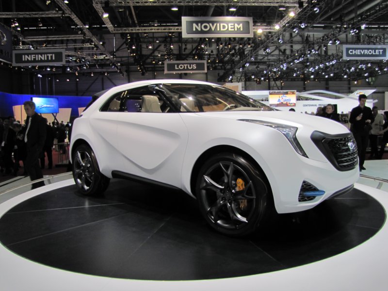 hyundaicurb41.jpg