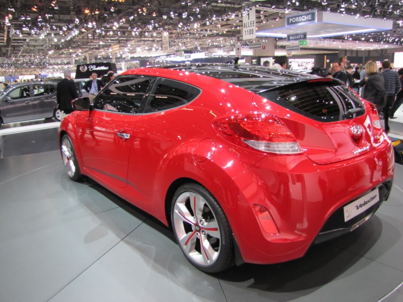 hyundaiveloster10.jpg