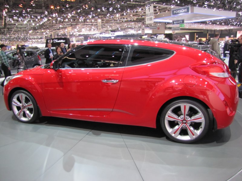 hyundaiveloster12.jpg