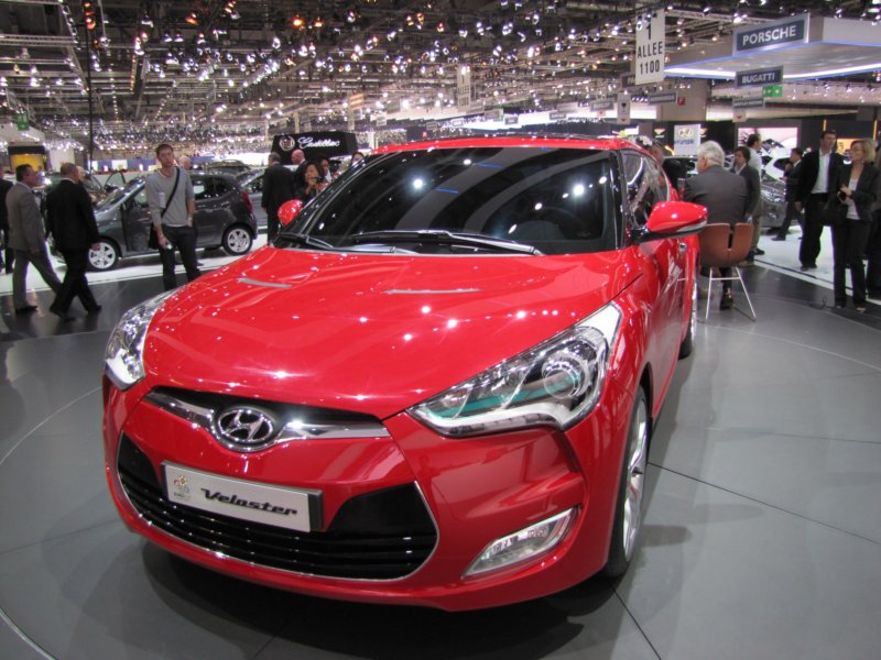 hyundaiveloster28.jpg