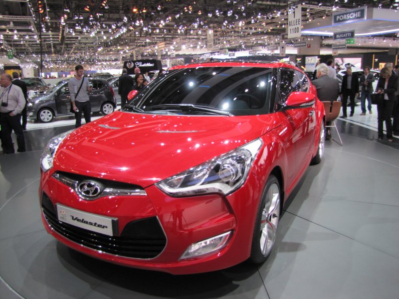 hyundaiveloster30.jpg
