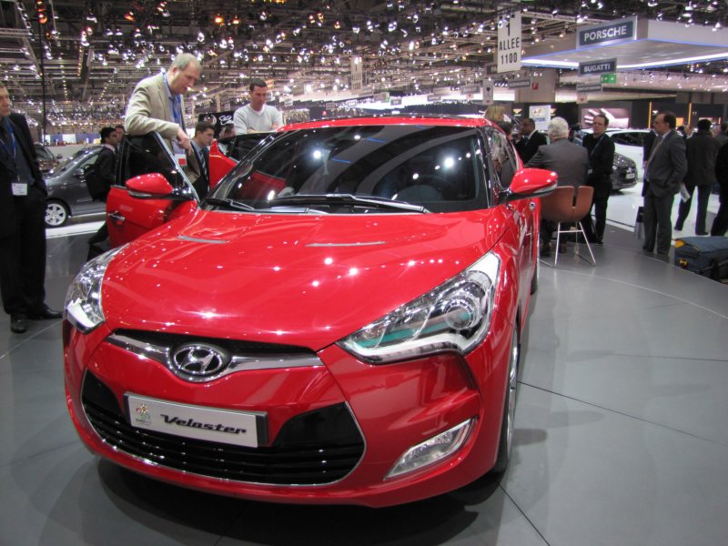 hyundaiveloster5.jpg
