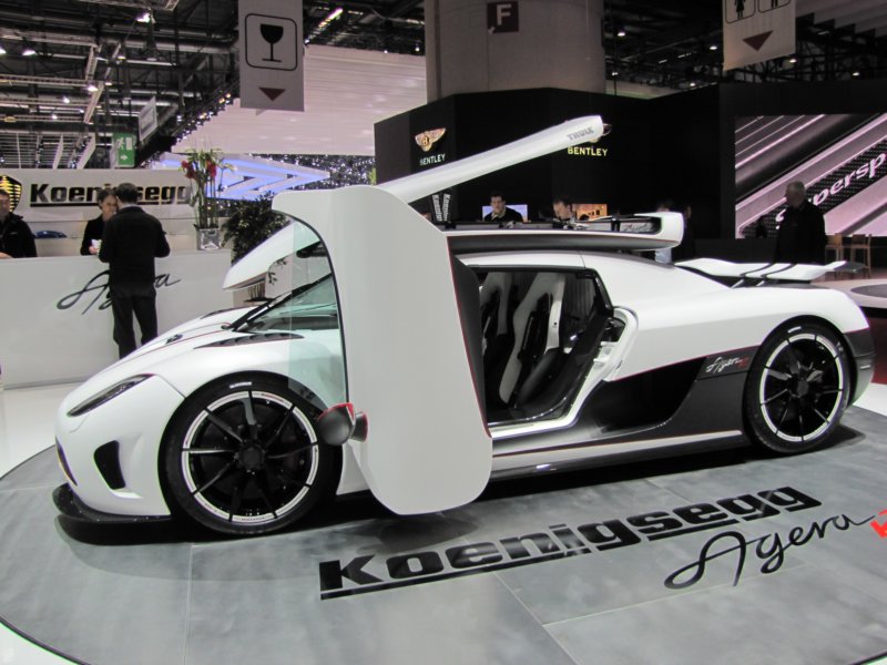 koenigseggagerar30.jpg