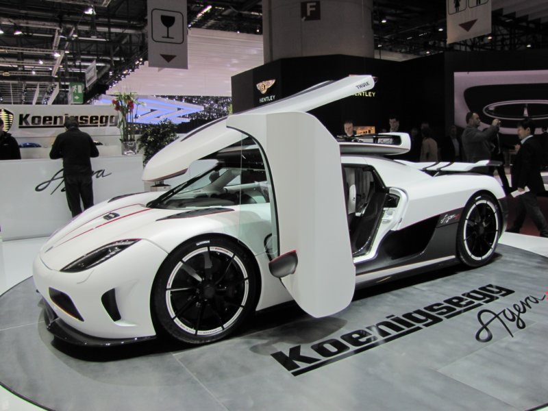 koenigseggagerar32.jpg