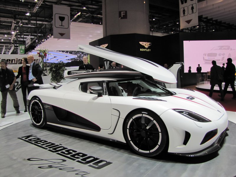 koenigseggagerar43.jpg